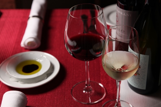 葡萄酒变成葡萄醋能喝吗？