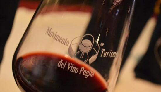 普利亚葡萄酒旅游运动董事会进行换届选举
