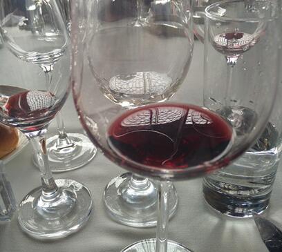 国产葡萄酒行业亏损面持续扩大，尚需时日“回血”
