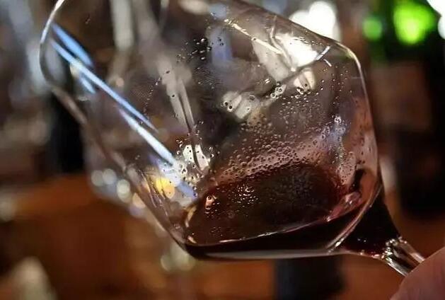厦门广德尚销售的西澳·孔雀西拉干红葡萄酒抽检不合格