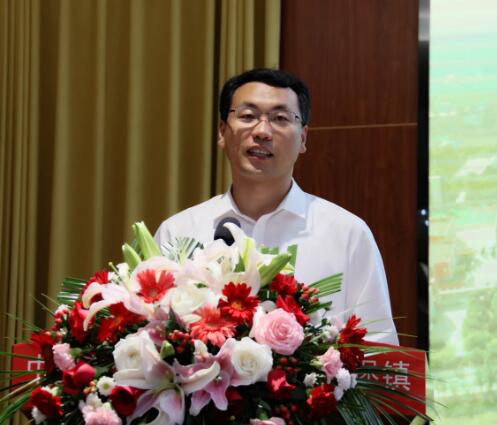 王忠强表示中国葡萄酒头部产区会形成“产农旅”融合发展趋势