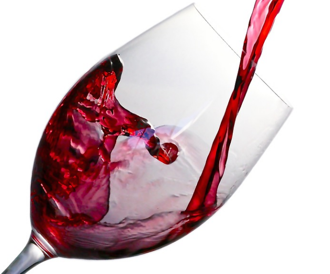 橡木对葡萄酒的作用有多重要呢？