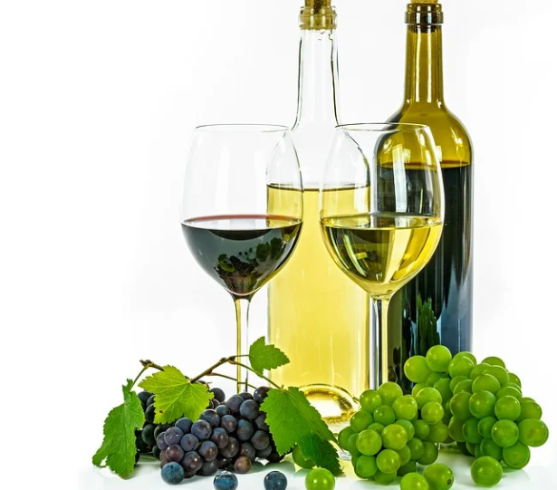 怎么合理而适量地饮用葡萄酒？