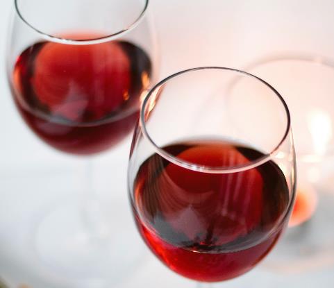 葡萄酒干红与甜红的区别？