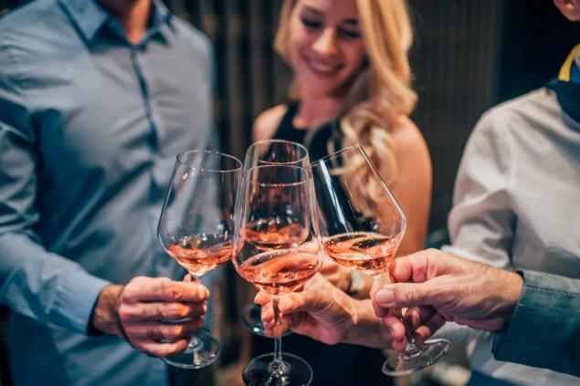 最新研究：近40%的葡萄酒消费者积极减少消费
