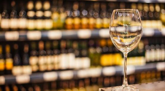 意大利葡萄酒投资市场吸引葡萄酒大师