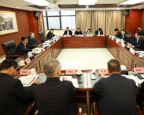 河南省白酒业振兴发展座谈会在郑州举行
