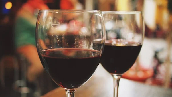 葡萄酒中为什么会存在“黑渣”？