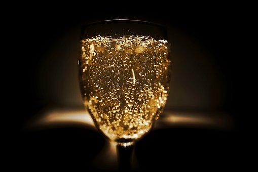 什么是种植者香槟，你应该喝吗？