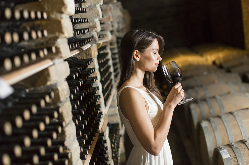 葡萄酒可以在室温下储存吗?