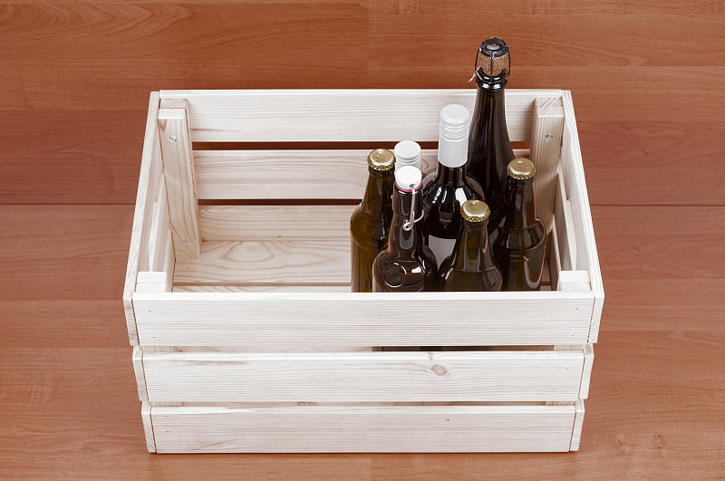 如何判断一款葡萄酒是否经过了适当的窖藏？