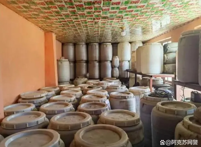 新疆维吾尔自治区阿瓦提侦破制售伪劣葡萄酒案 查获葡萄酒11.55吨涉案价值15万余元